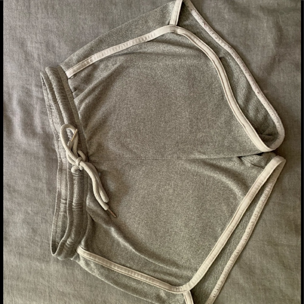Ardene grey shorts